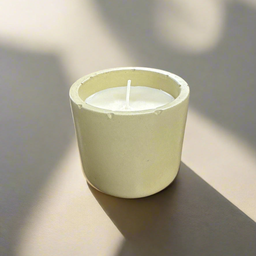 Smooth Candle Vessel (Medium)
